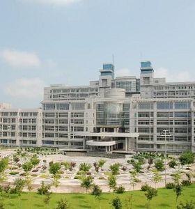 遼寧工業大學