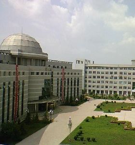 沈（shěn）陽醫學院